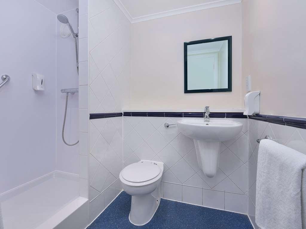 Travelodge Birmingham Sheldon Habitación foto